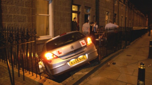 77582-learner-driver-smashes-into-side-of-aberdeen-flat